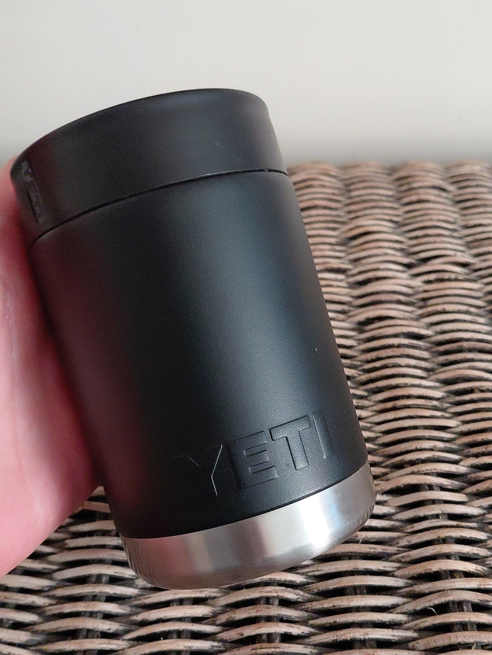 YETI Rambler Colster - Picture 3 of 10